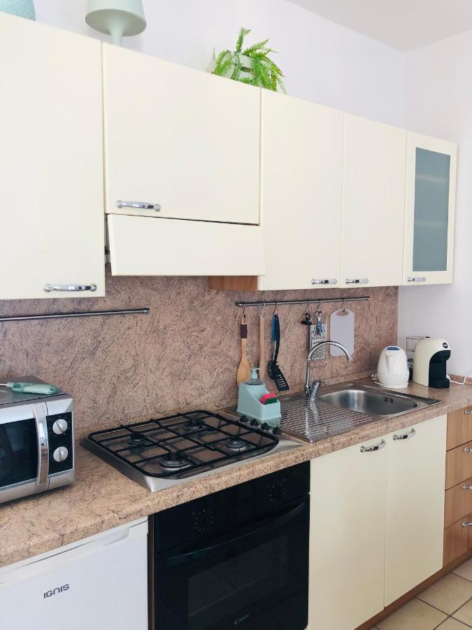 Casa Nonna Elide 2 Appartement Besozzo Buitenkant foto