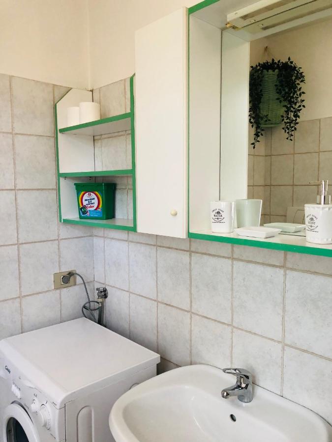Casa Nonna Elide 2 Appartement Besozzo Buitenkant foto